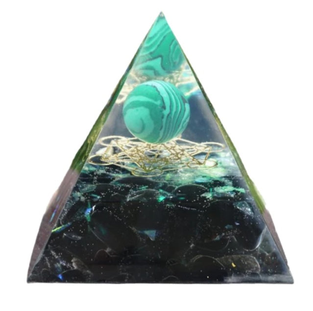 Pyramid Decoration Natural Crystal Spiritual Resin Craft