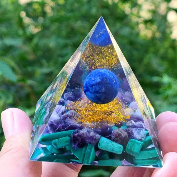 Pyramid Decoration Natural Crystal Spiritual Resin Craft
